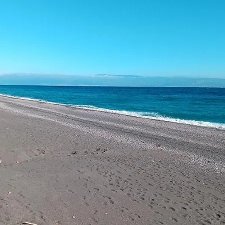 Apartamento Vista Incantevole Roccalumera, Sicilia